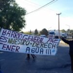 Vecinos entre la toma de cargadores, reclamos y respuestas que no alcanzan