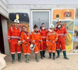 Jóvenes de zona norte de Santa Cruz reciben certificación en formación para el trabajo en minería